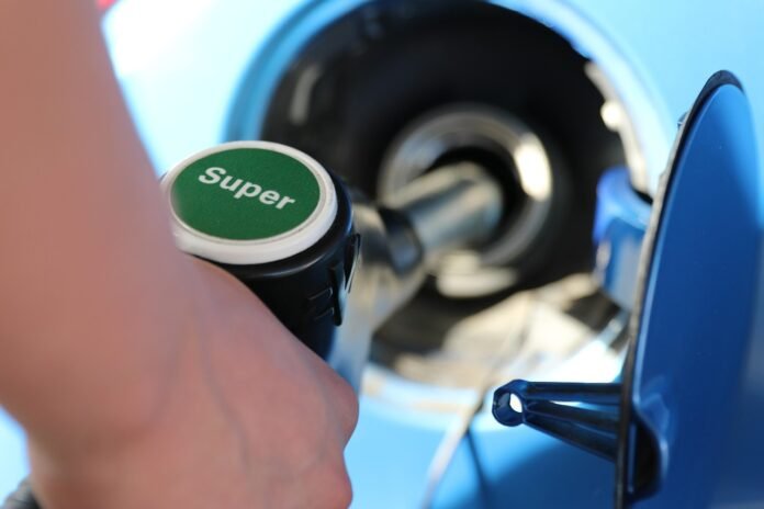 How Bengaluru Is Adjusting to Petrol Above ₹106 and Diesel Near ₹94